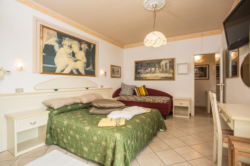 Hotel Byron Milano Marittima Exterior photo