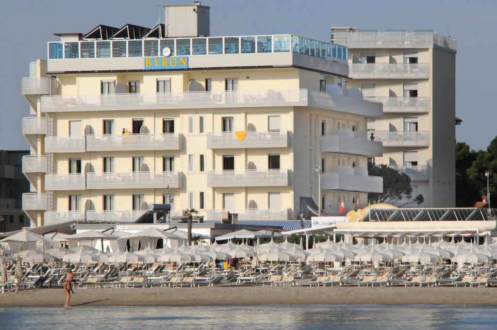 Hotel Byron Milano Marittima Exterior photo