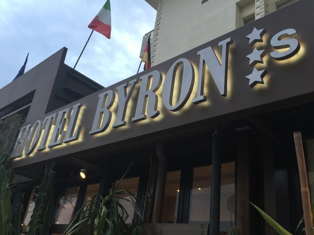 Hotel Byron Milano Marittima Exterior photo