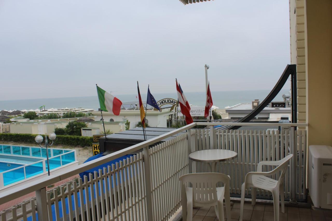 Hotel Byron Milano Marittima Exterior photo