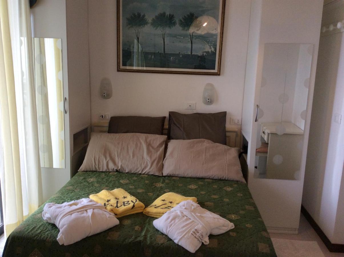 Hotel Byron Milano Marittima Exterior photo
